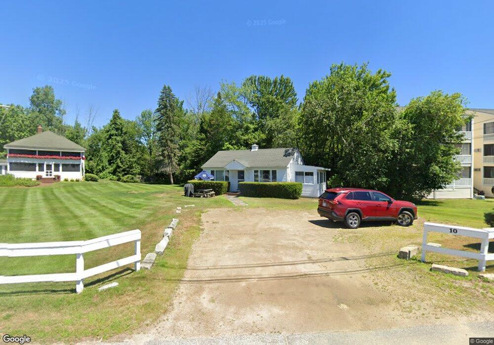 10 Pleasant St, Meredith, NH 03253 - photo 1