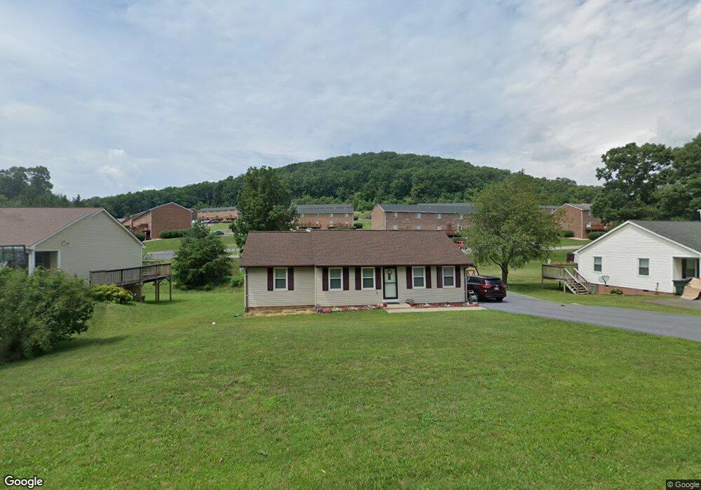 356 Round Hill Dr, Stuarts Draft, VA 24477 - photo 1