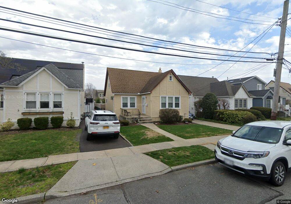 311 Ansbro Place, Bellmore, NY 11710 - photo 1