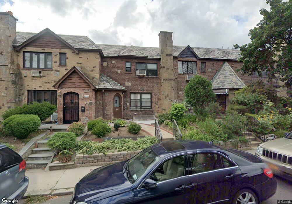 4554 193rd St, Flushing, NY 11358 - photo 1