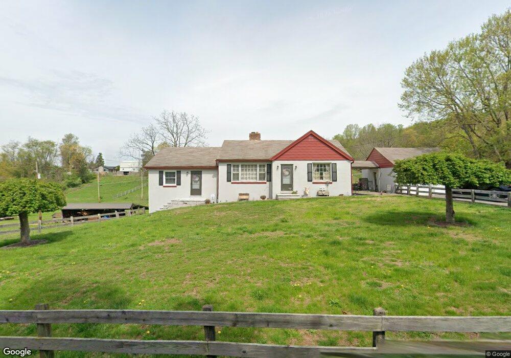 134 Golf Course Rd, Mohnton, PA 19540 - photo 1