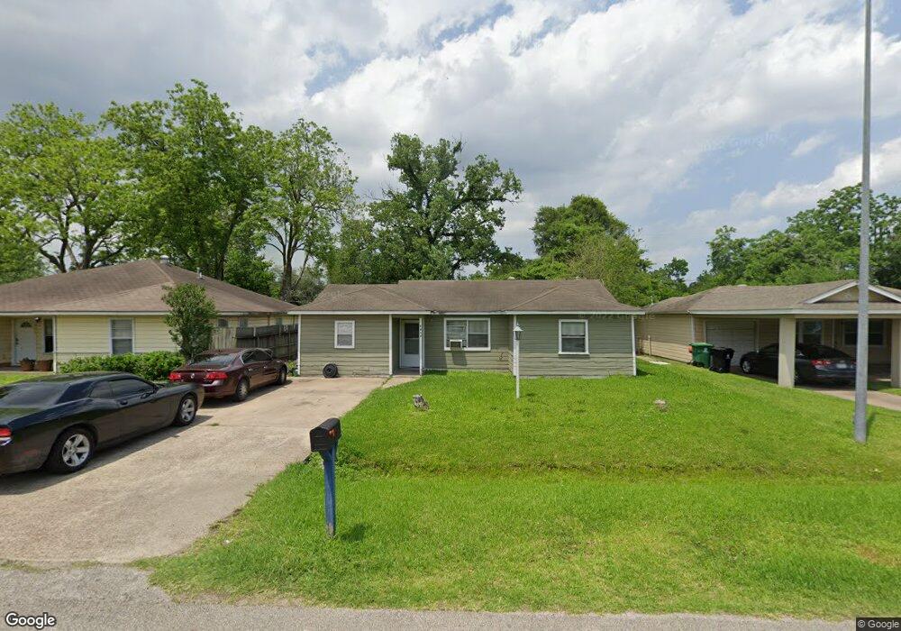 7617 W Knoll St, Houston, TX 77028 - photo 1