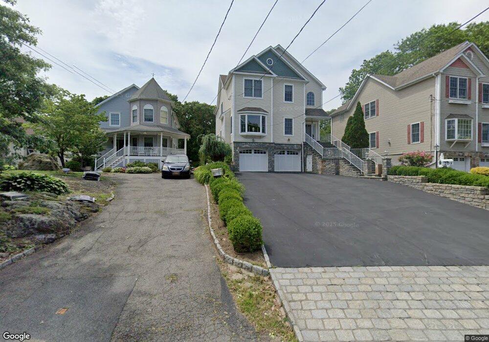 205 Highview St, Mamaroneck, NY 10543 - photo 1