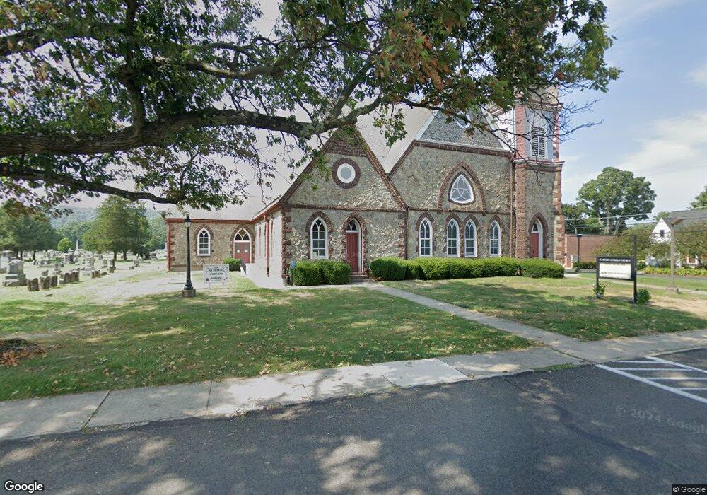 305 Delaware Rd, Riegelsville, PA 18077 - photo 1