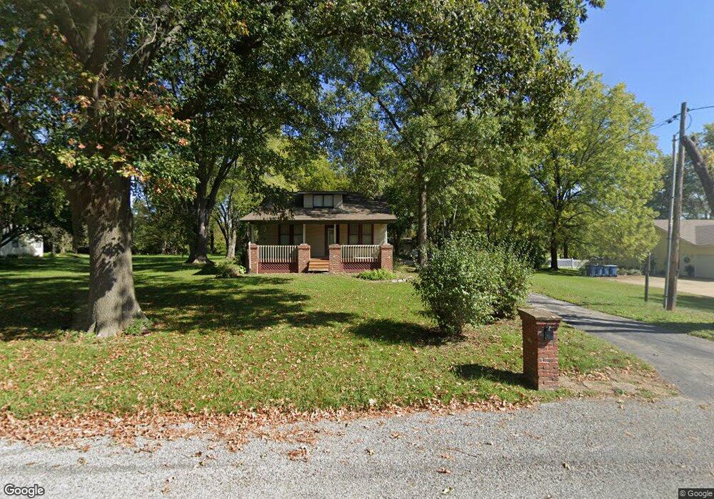 134 N Wilson Heights Rd, Collinsville, IL 62234 - photo 1