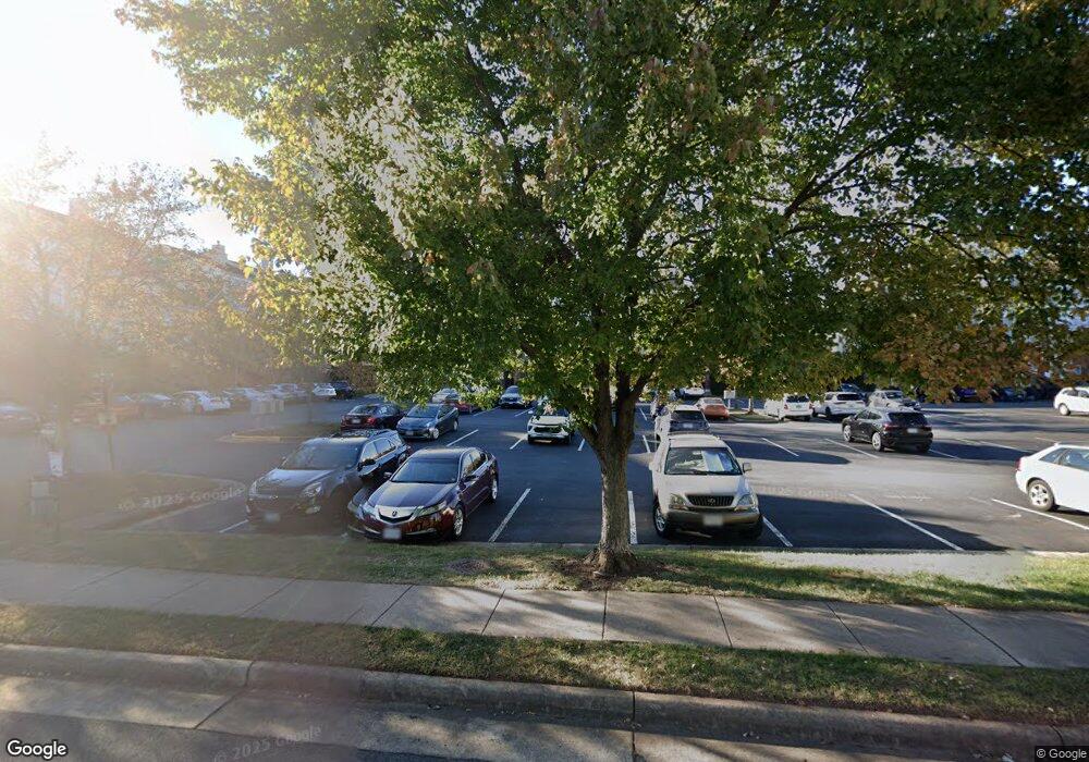 21837 Baldwin Square unit 21837, Sterling, VA 20164 - photo 1