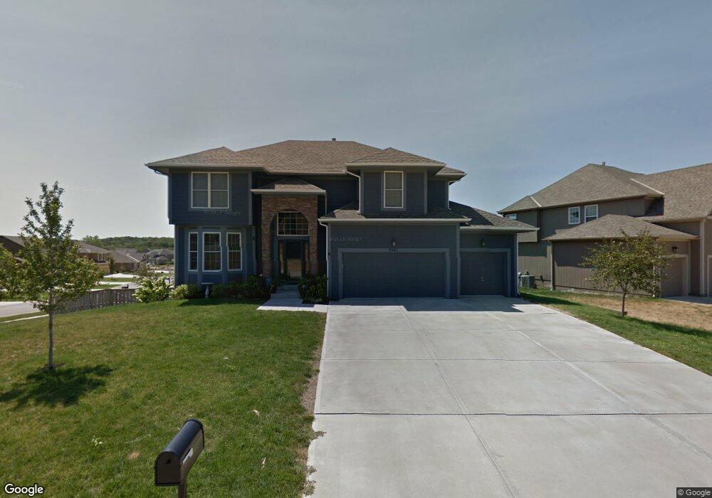 5907 Theden St, Shawnee, KS 66218 - photo 1