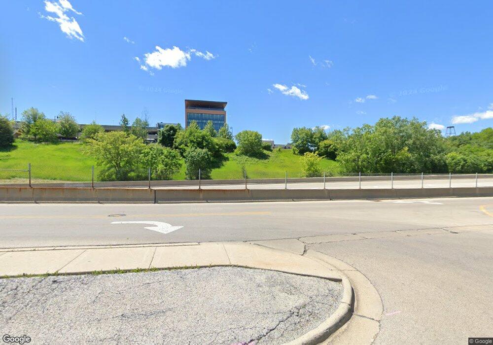 2745 Navajo Rd, Waukegan, IL 60085 - photo 1