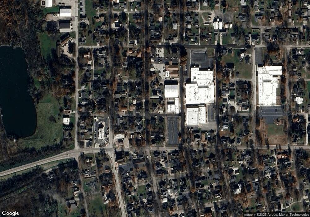 1002 4th St, Covington, IN 47932 - photo 1