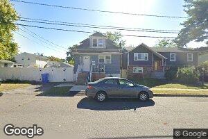 38 Dunlop Dr, Sewaren, NJ 07077