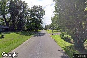 281 W Line St, Blue Springs, MS 38828