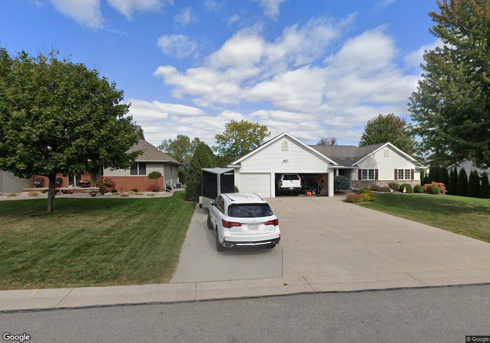 W5954 Sweet Clover Dr, Appleton, WI 54915 - photo 1