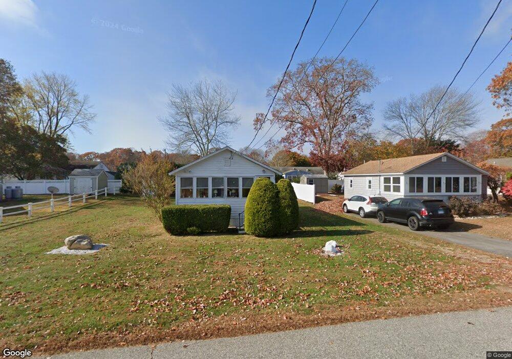 37 Hawks Nest Rd, Old Lyme, CT 06371 - photo 1