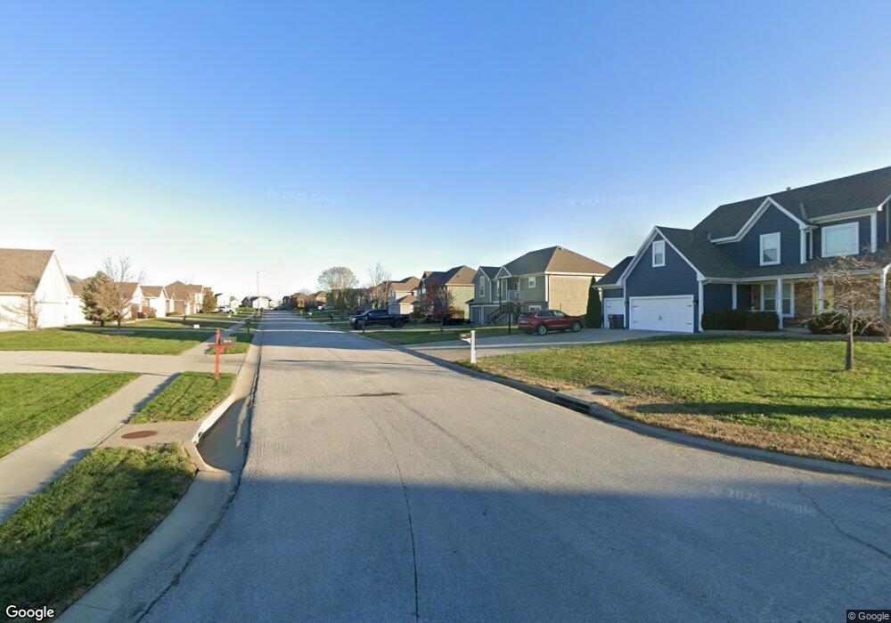 3626 N 152nd Terrace, Basehor, KS 66007 - photo 1