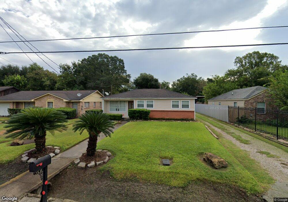 7106 Glass St, Houston, TX 77016 - photo 1