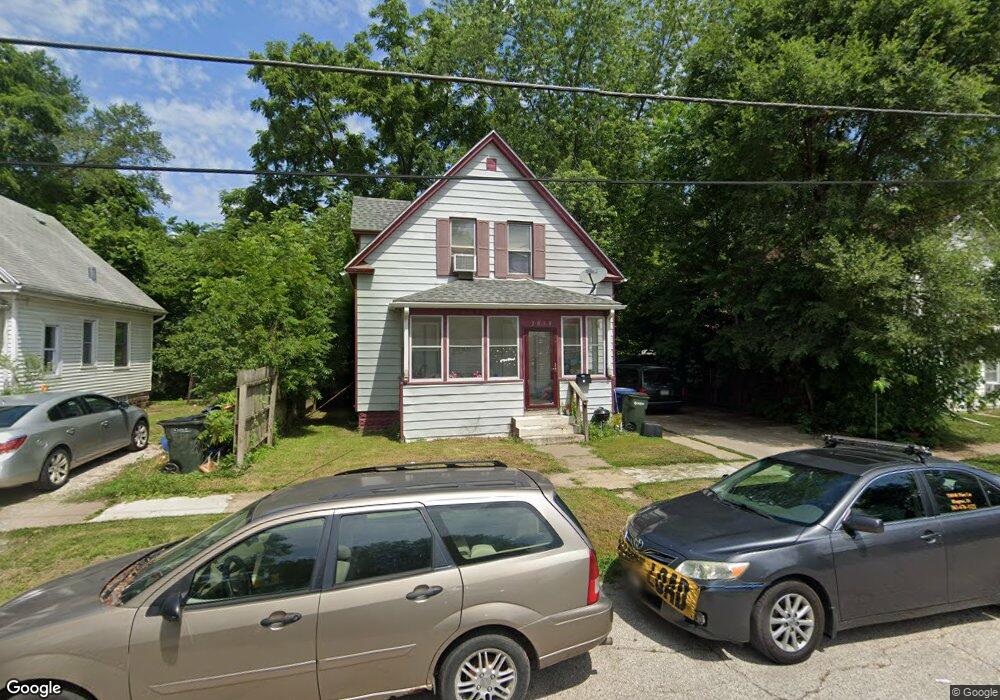 3018 Hobson Ave, Davenport, IA 52802 - photo 1