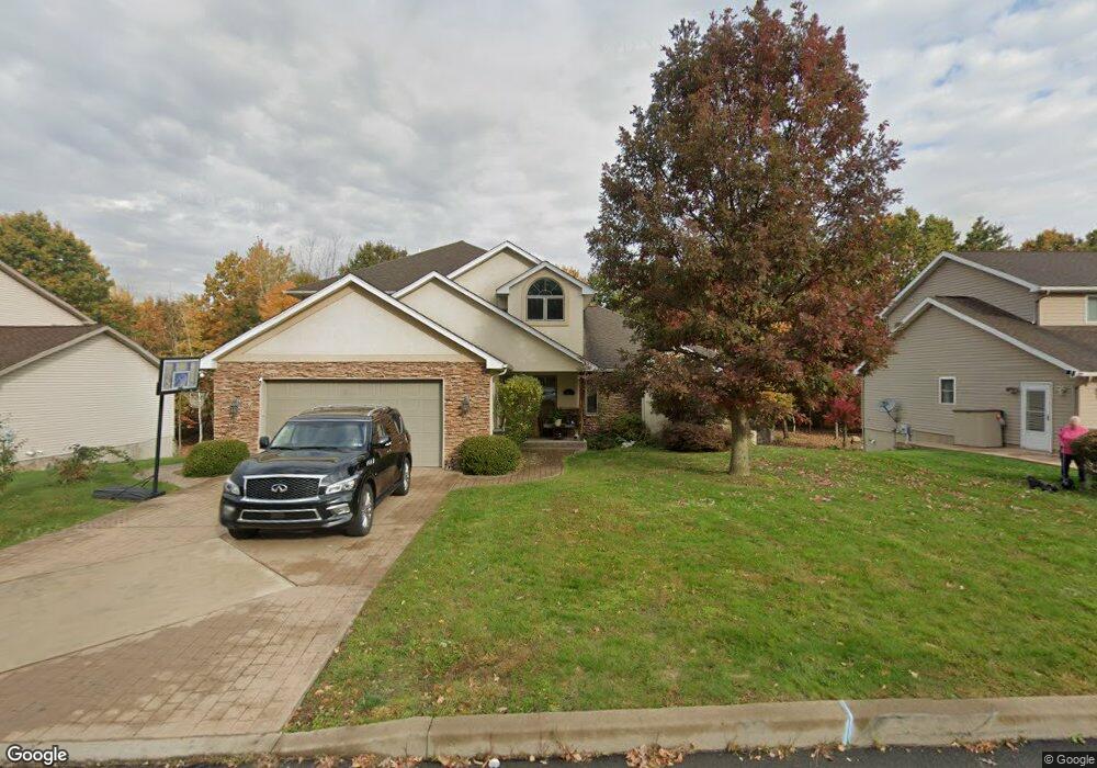 107 Northpoint Dr, Olyphant, PA 18447 - photo 1