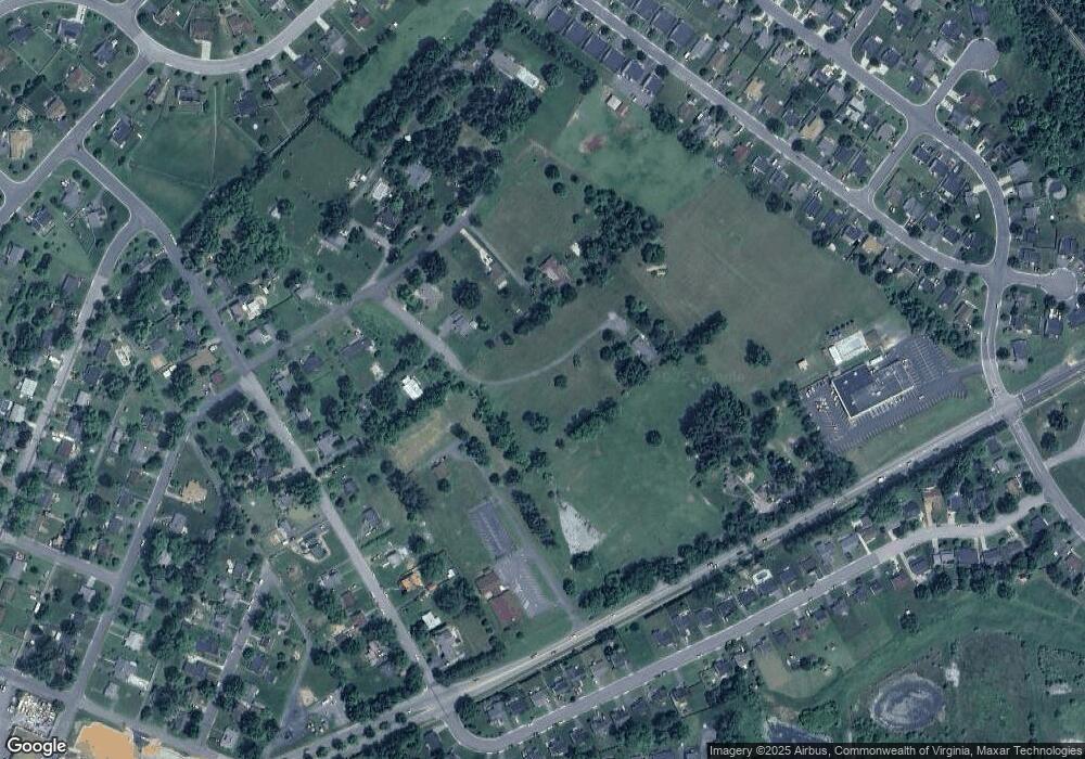 2029 Rhoades Dr, Waynesboro, VA 22980 - photo 1