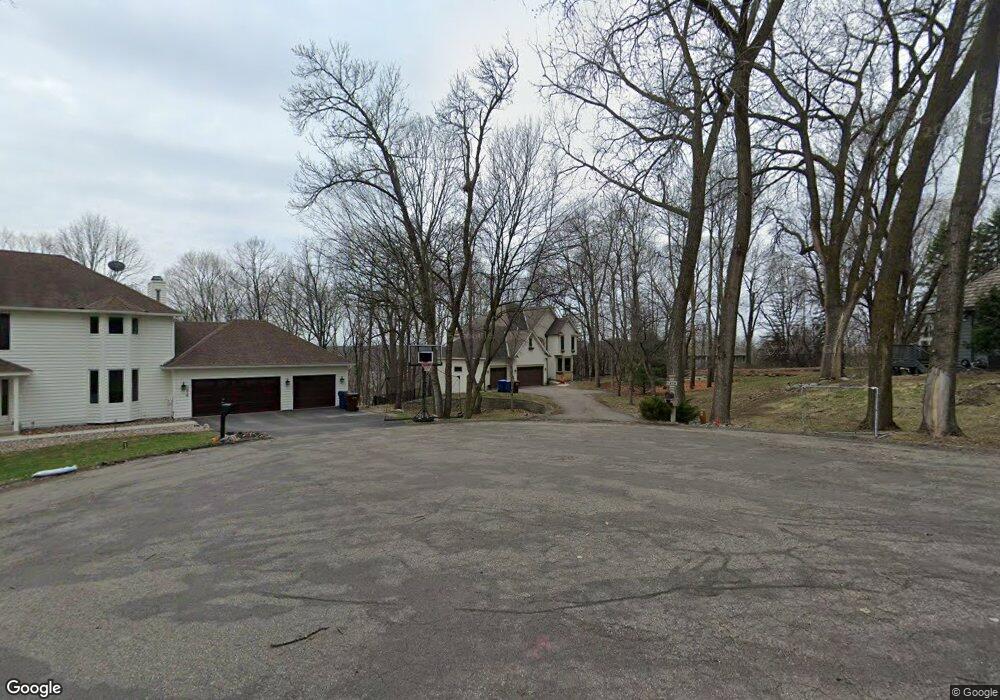 5474 Carrie Ln, Excelsior, MN 55331 - photo 1