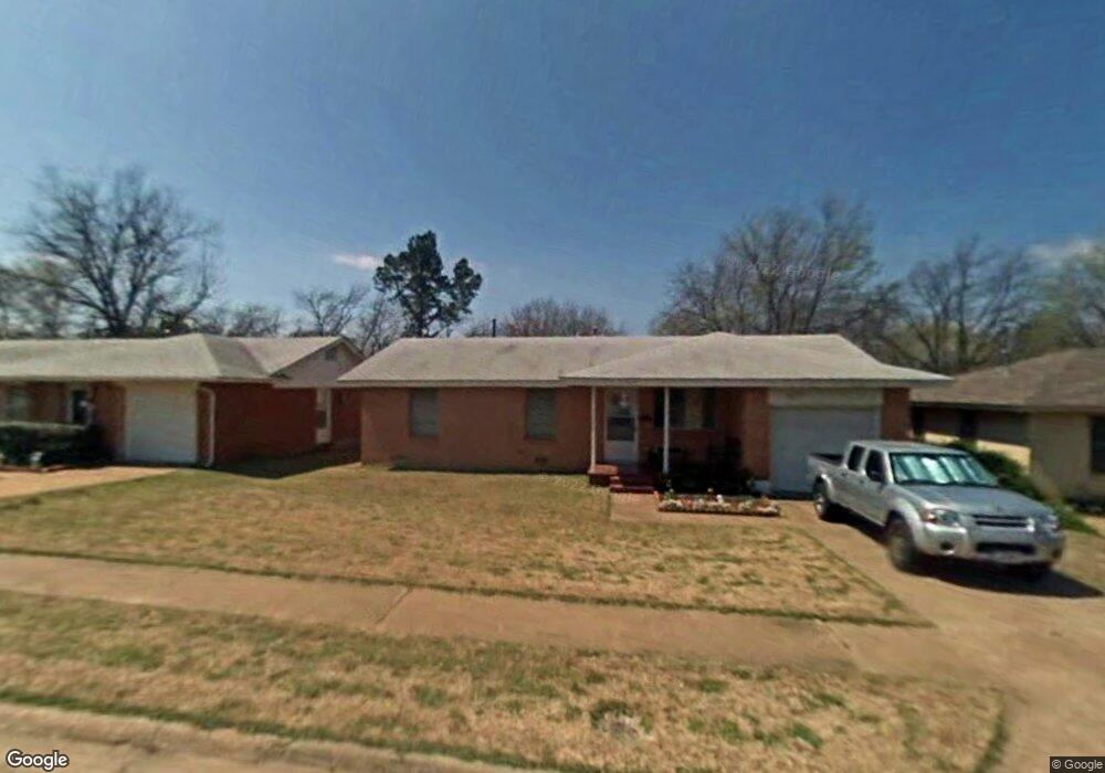 813 Leeper Dr, Denison, TX 75020 - photo 1