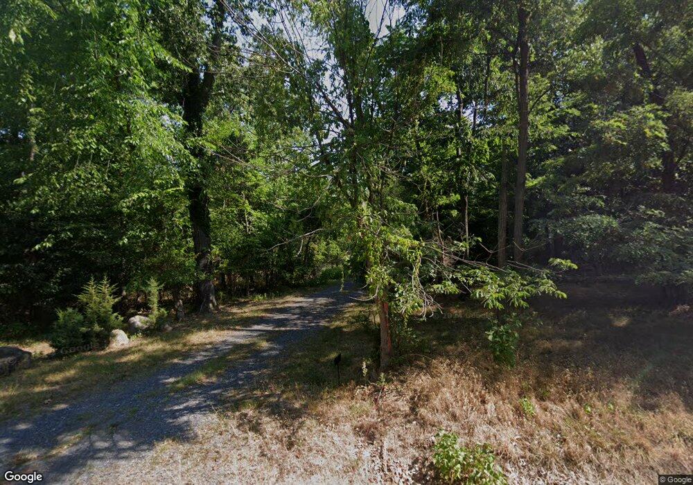 583 Timberland Manor Dr, Bentonville, VA 22610 - photo 1