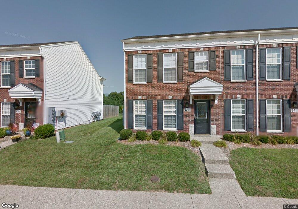 6709 Arbor Creek Dr unit 17, Louisville, KY 40228 - photo 1