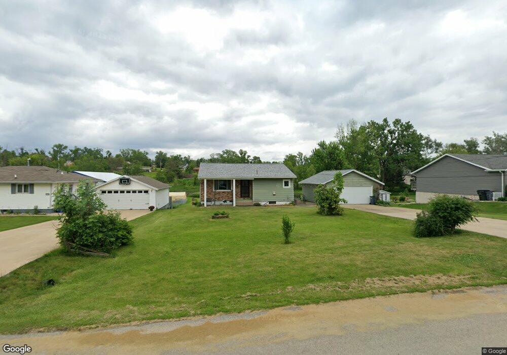 4240 M Ave NW, Cedar Rapids, IA 52405 - photo 1