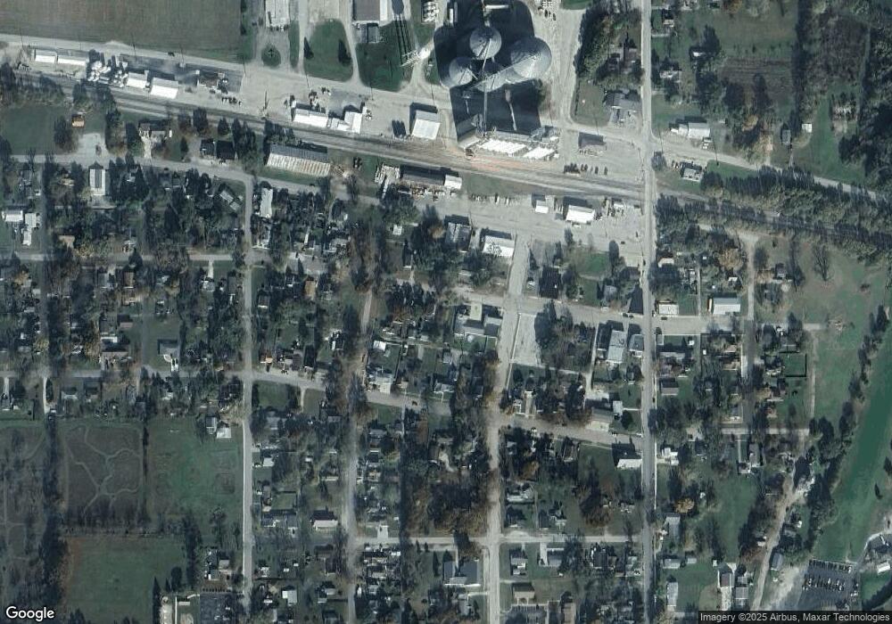 200 W Davis St, Hamlet, IN 46532 - photo 1