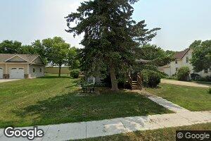 205 W 4th Ave, Lennox, SD 57039