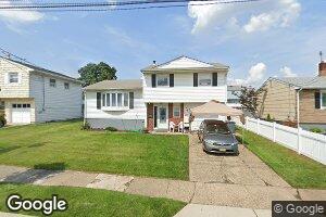 50 Charlotte St, Carteret, NJ 07008