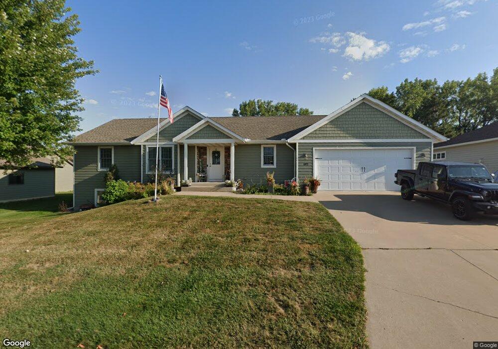 1372 Summit Dr, Winona, MN 55987 - photo 1