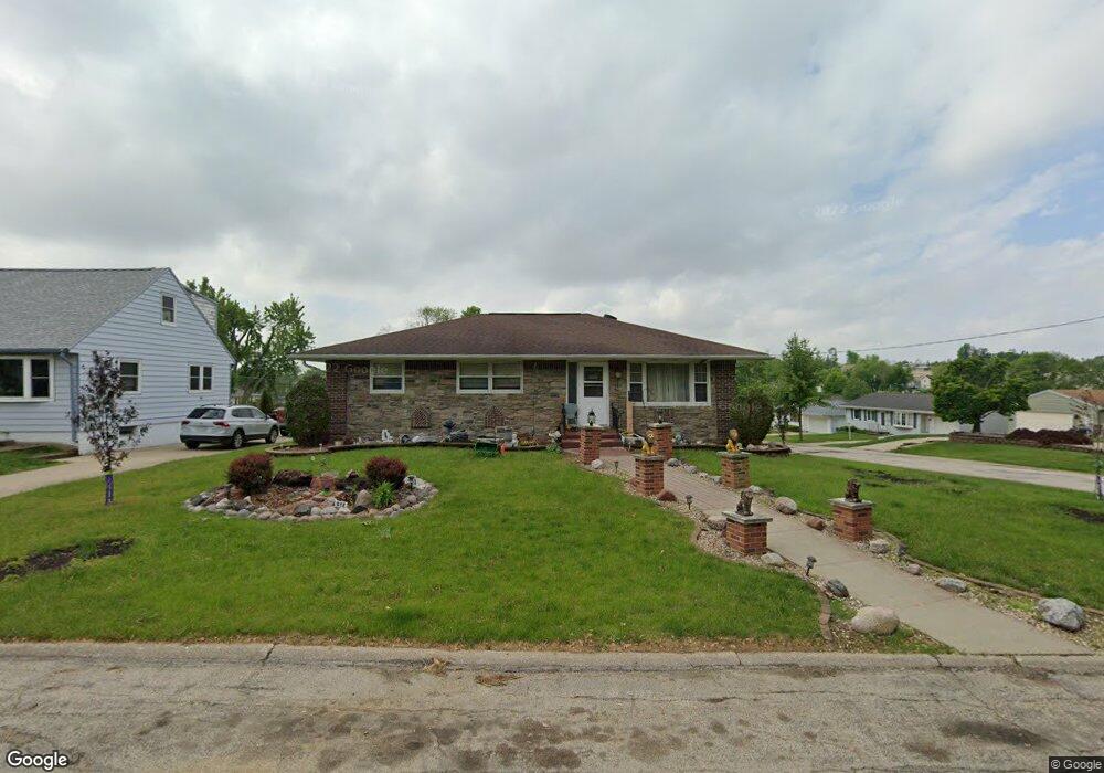 31 24th Ave SW, Cedar Rapids, IA 52404 - photo 1
