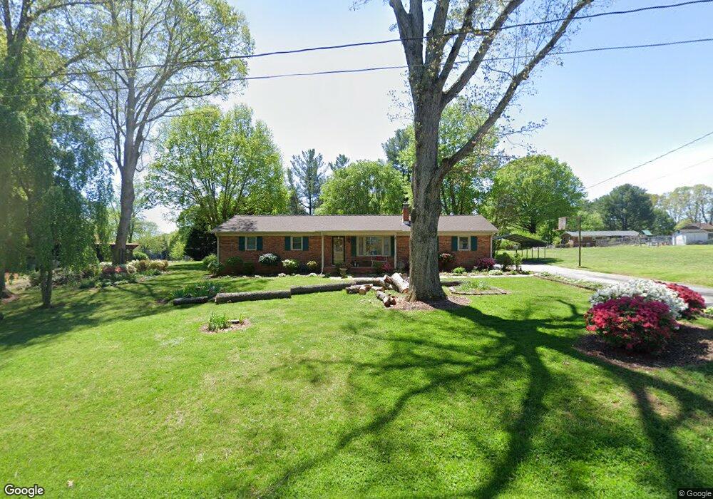 142 Windy Hill Rd, Statesville, NC 28625 - photo 1