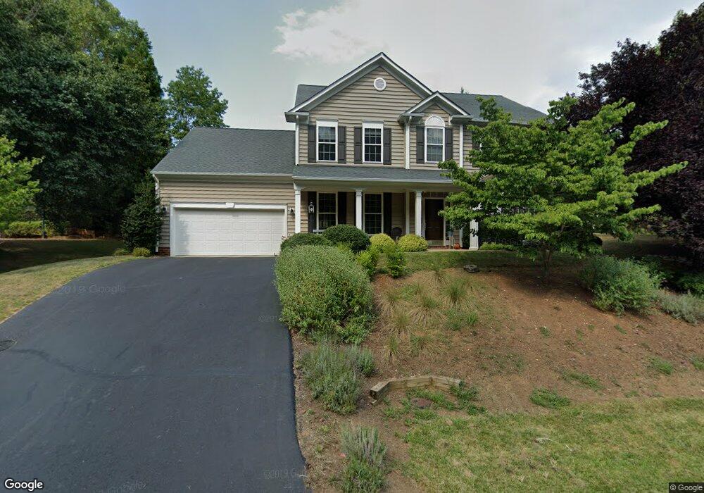 1301 Dunlora Dr, Charlottesville, VA 22901 - photo 1