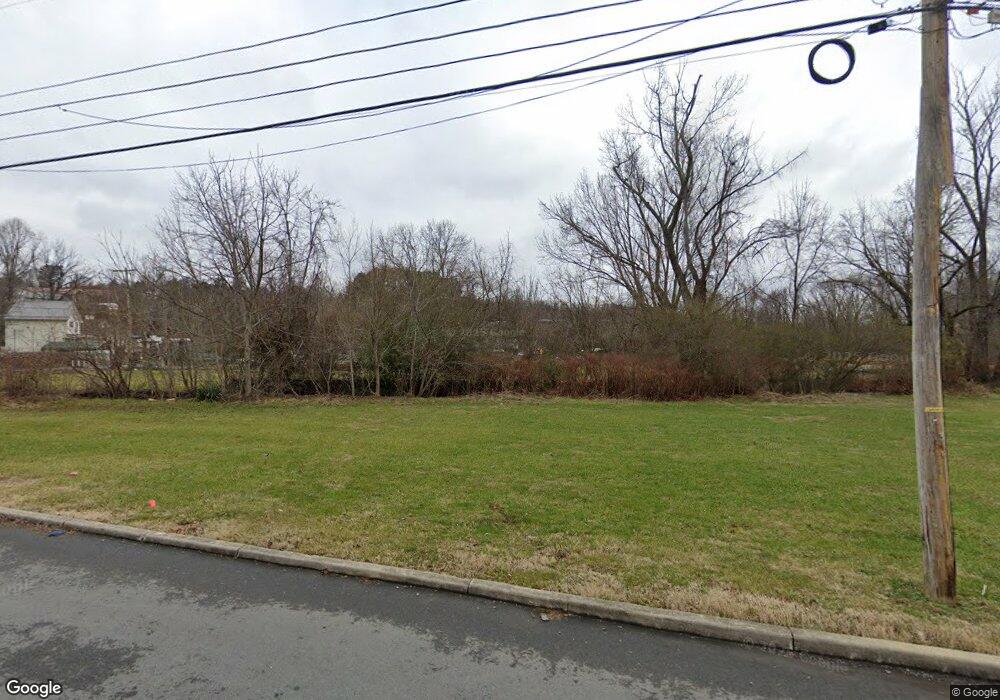 1805 Miami Dr, Johnson City, TN 37601 - photo 1