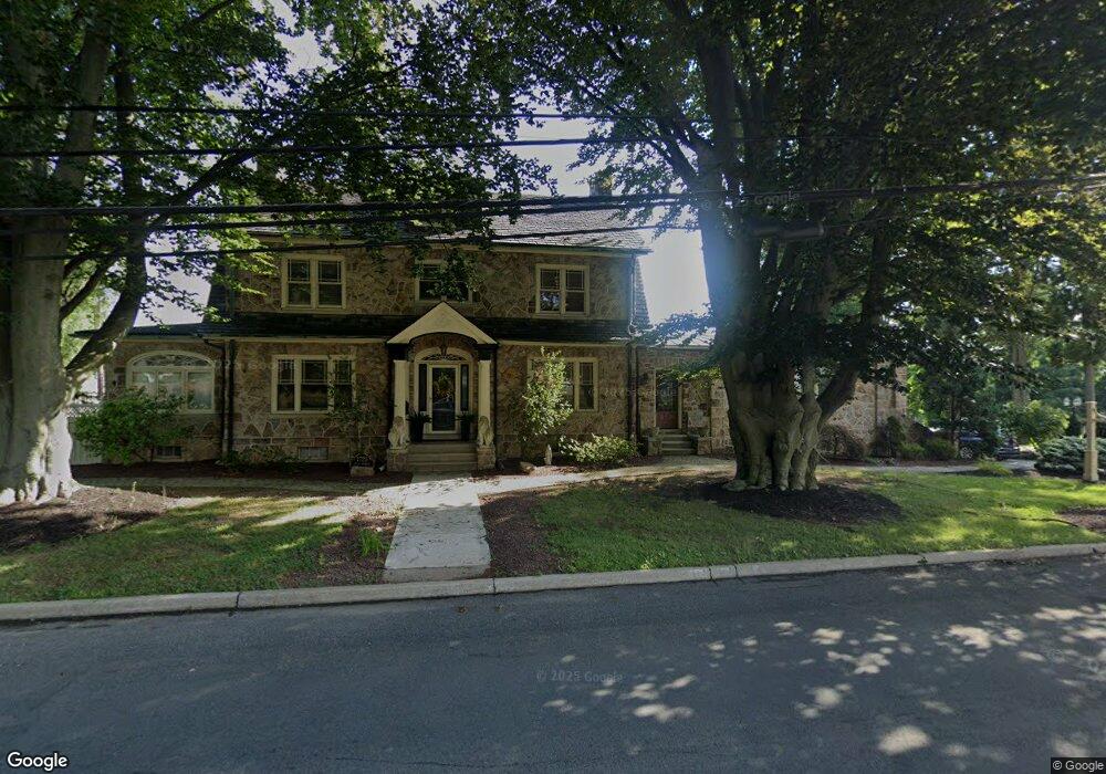 1725 Roth Ave, Allentown, PA 18104 - photo 1