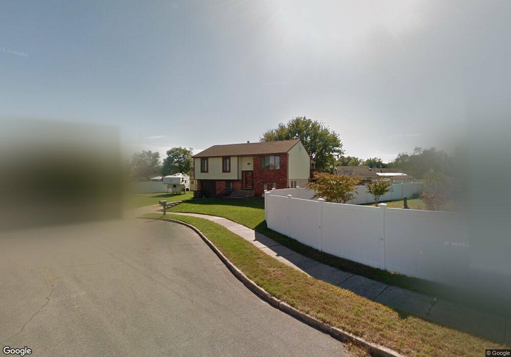 305 Huxley Ct, Williamstown, NJ 08094 - photo 1