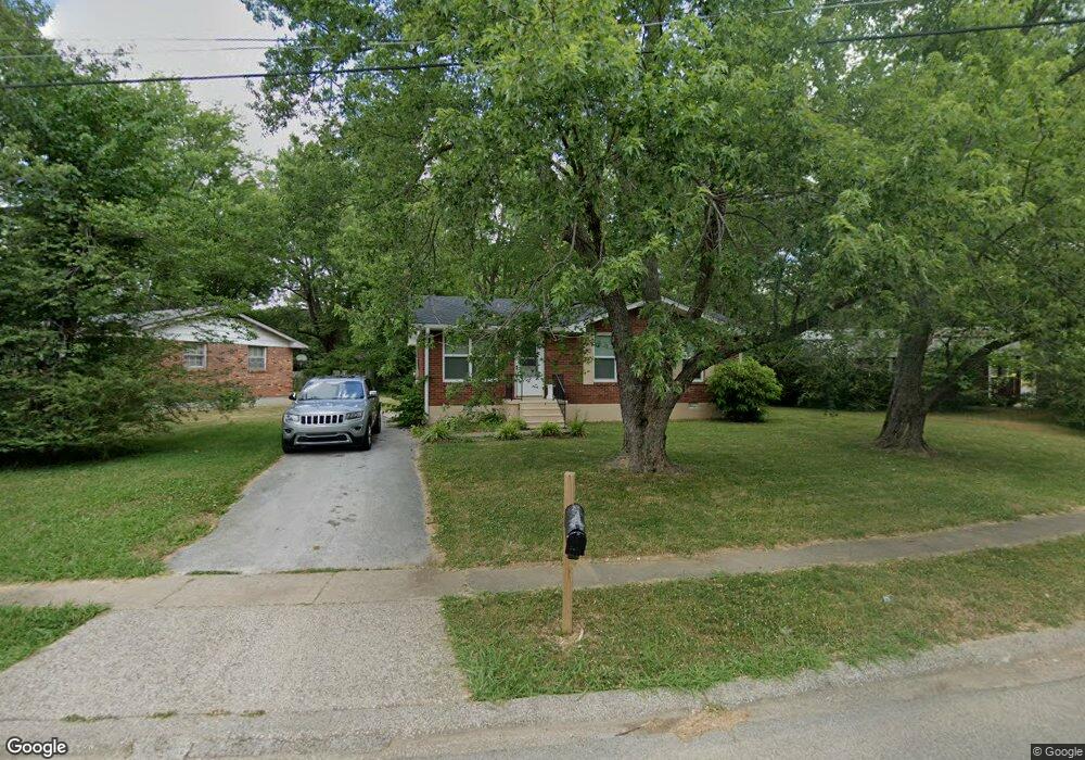 702 Hawthorne St, Hopkinsville, KY 42240 - photo 1