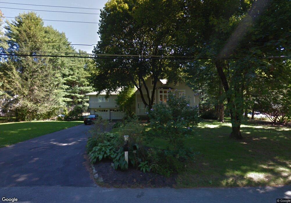 125 Sherburn Cir, Weston, MA 02493 - photo 1