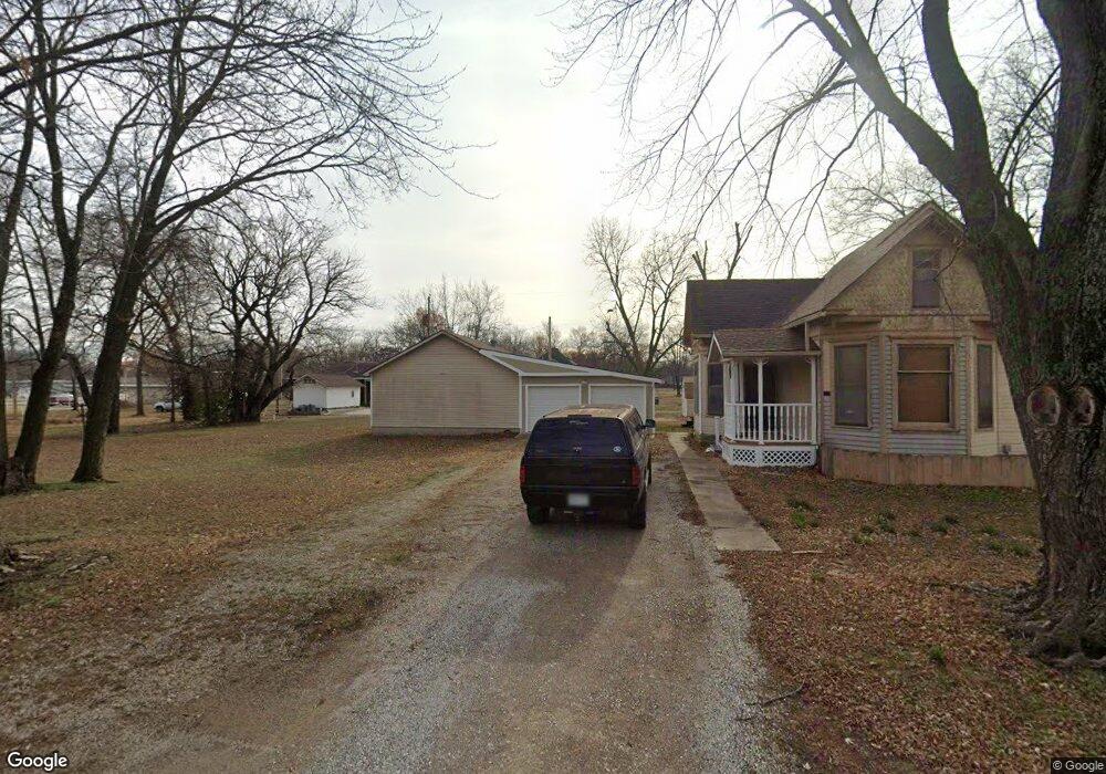 1619 Kennedy Ave, Parsons, KS 67357 - photo 1