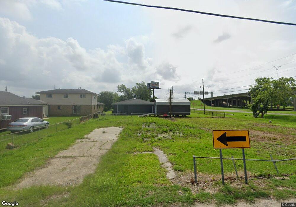 141 1st Ave, Lake Charles, LA 70601 - photo 1