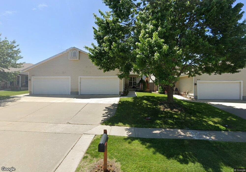 3709 SW 36th St, Topeka, KS 66614 - photo 1