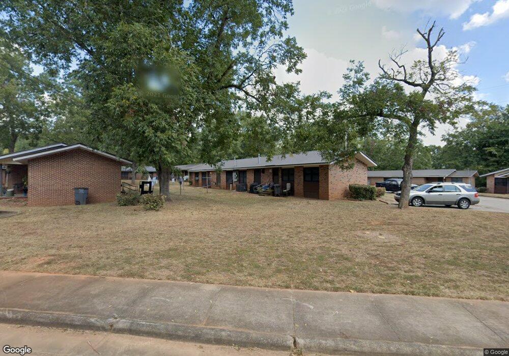 124 Adams Ct, Barnesville, GA 30204 - photo 1