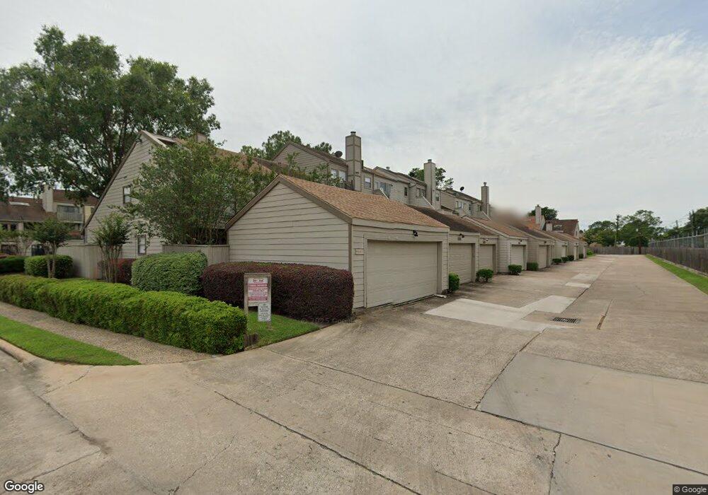 1089 Country Place Dr unit 1089, Houston, TX 77079 - photo 1