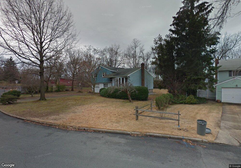 35 Barry Dr, Glen Cove, NY 11542 - photo 1