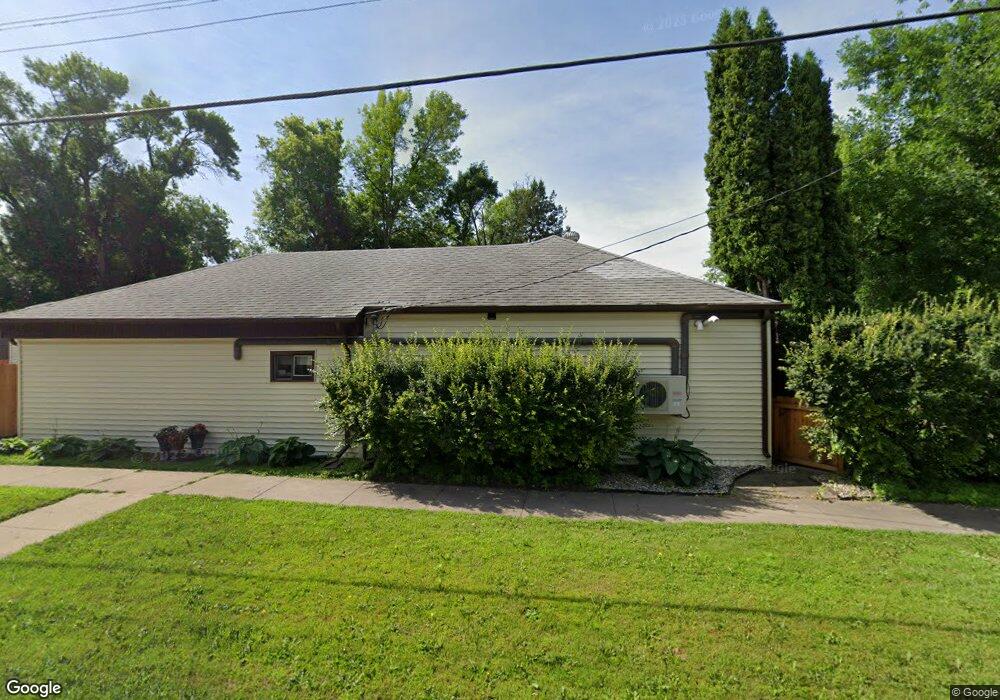 1302 15th St S, Fargo, ND 58103 - photo 1