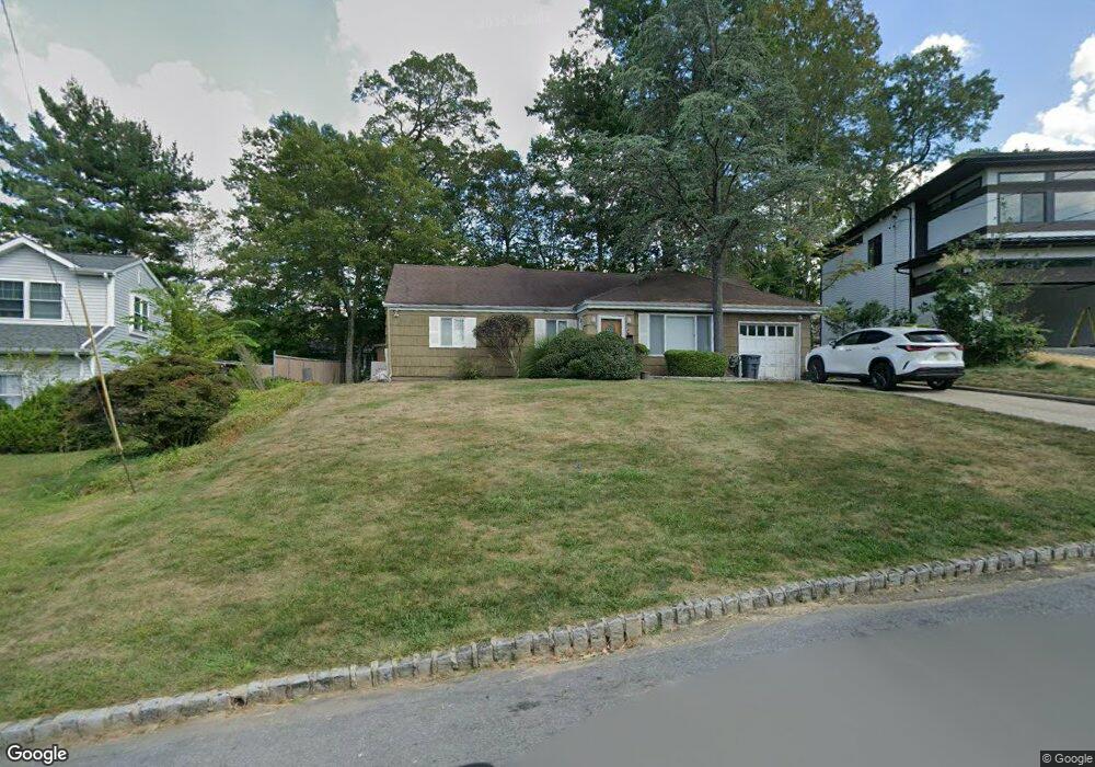 8 Melrose Dr, Livingston, NJ 07039 - photo 1