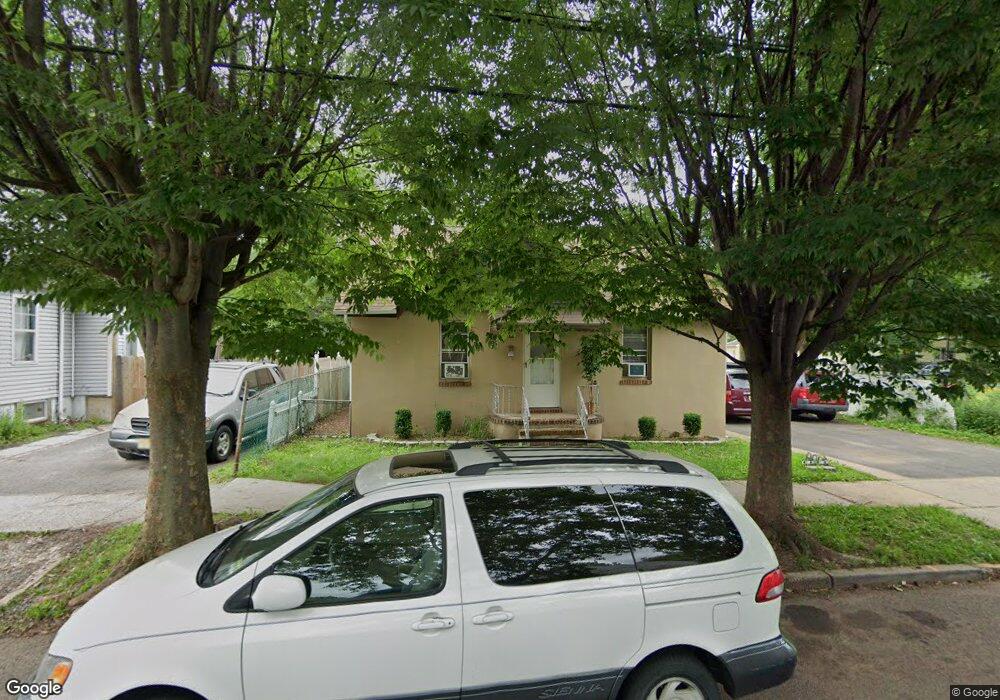 55 Quentin Ave, New Brunswick, NJ 08901 - photo 1