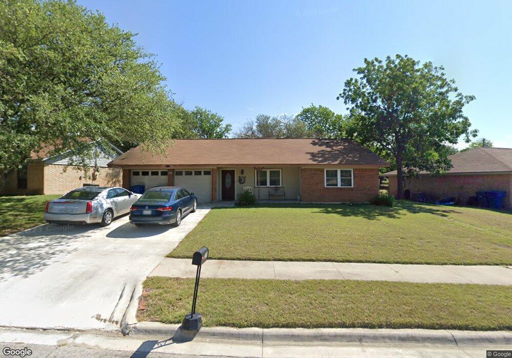 203 E Hogan Dr, Copperas Cove, TX 76522 - photo 1