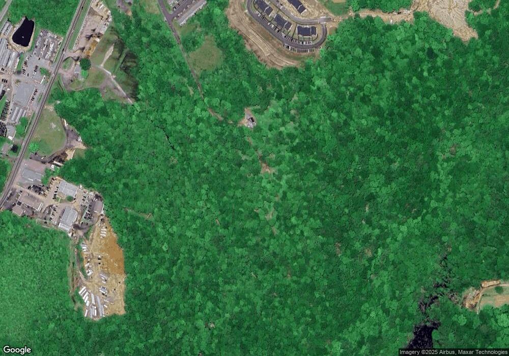 602 Lake Vista Dr unit 602, East Hampton, CT 06424 - photo 1